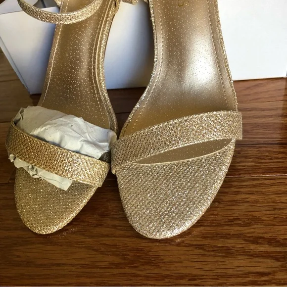 New in box- 💗Free ship Dream Pairs Lexii-Gold Glitter open toe heel sandals 8.5 - Picture 4 of 6